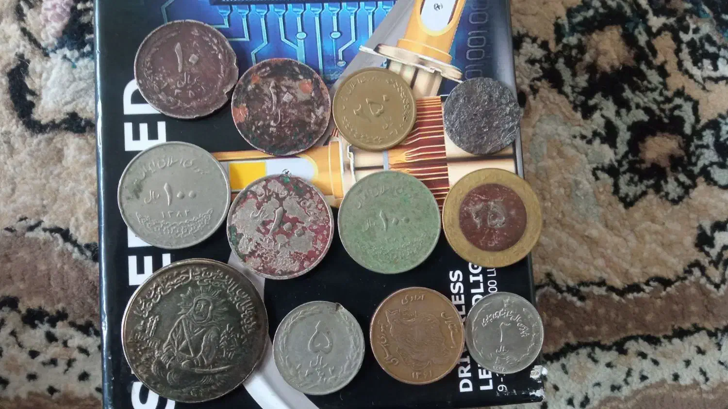 انگشتر سکه ساعت دوربین|جواهرات|شهرضا, |دیوار