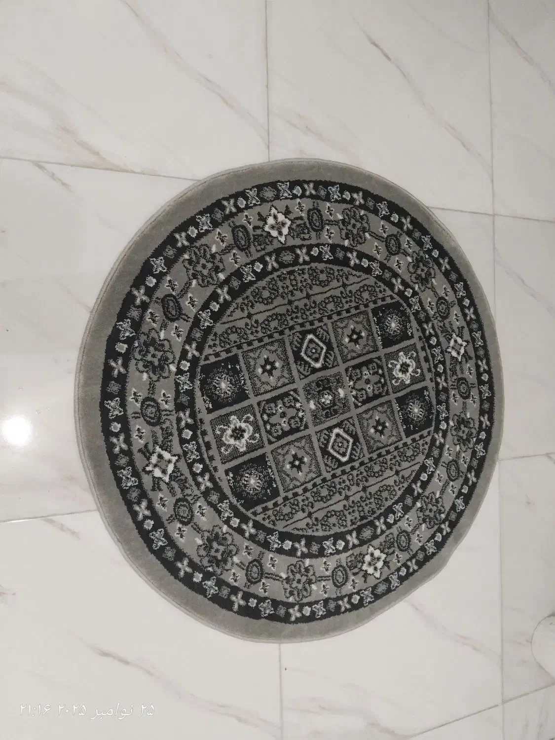 فرش گرد|فرش|رشت, بیجارپس|دیوار