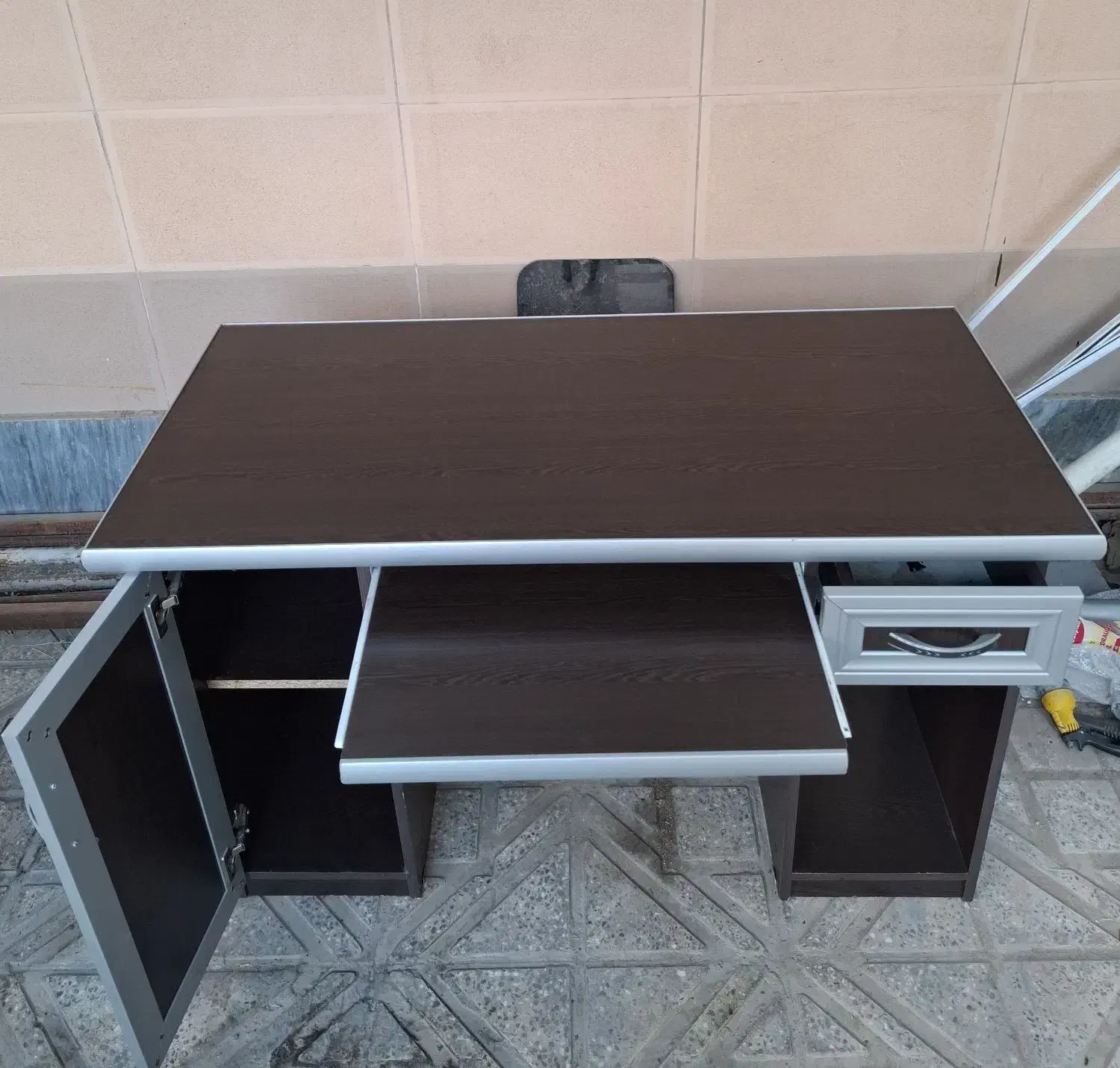 میز کامپیوتر و تحریر|میز تحریر و کامپیوتر|شاهینشهر, فردوسی|دیوار