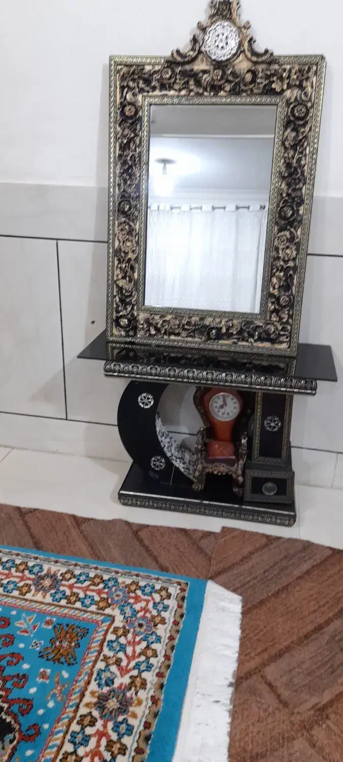 اینه شمعدان|آینه|الیگودرز, |دیوار