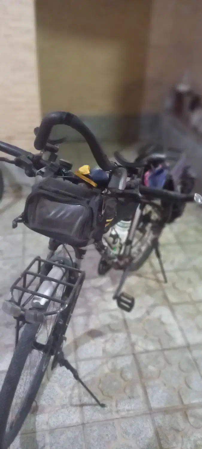 جاینت xL۲۹|دوچرخه، اسکیت، اسکوتر|اصفهان, باغ دریاچه|دیوار