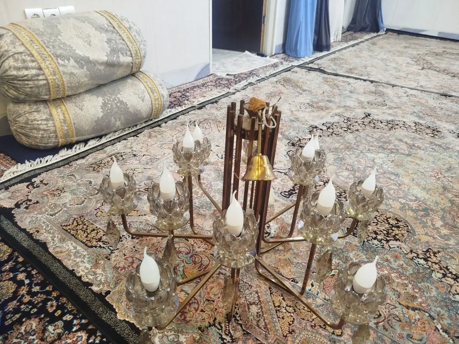 لوستر بزرگ نو|لوستر و چراغ آویز|زاهدان, |دیوار