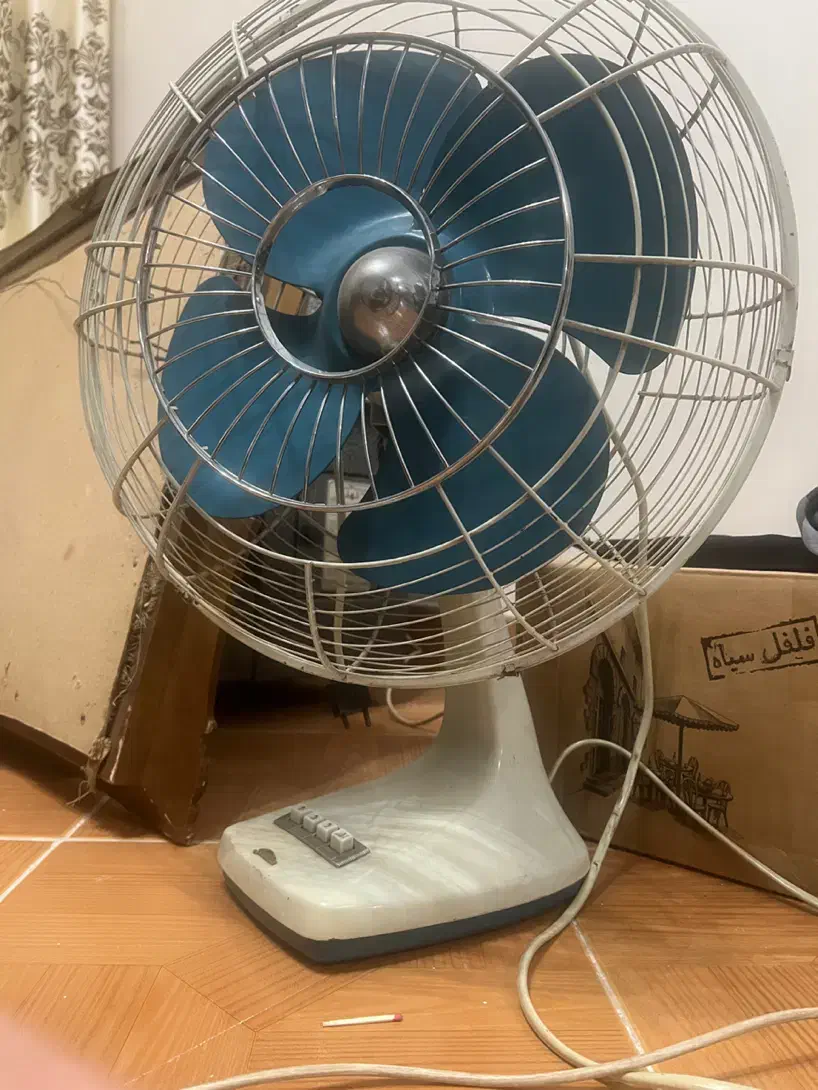 پنکه توشیبا قدیمی|پنکه و تصفیهکنندهٔ هوا|همدان, |دیوار