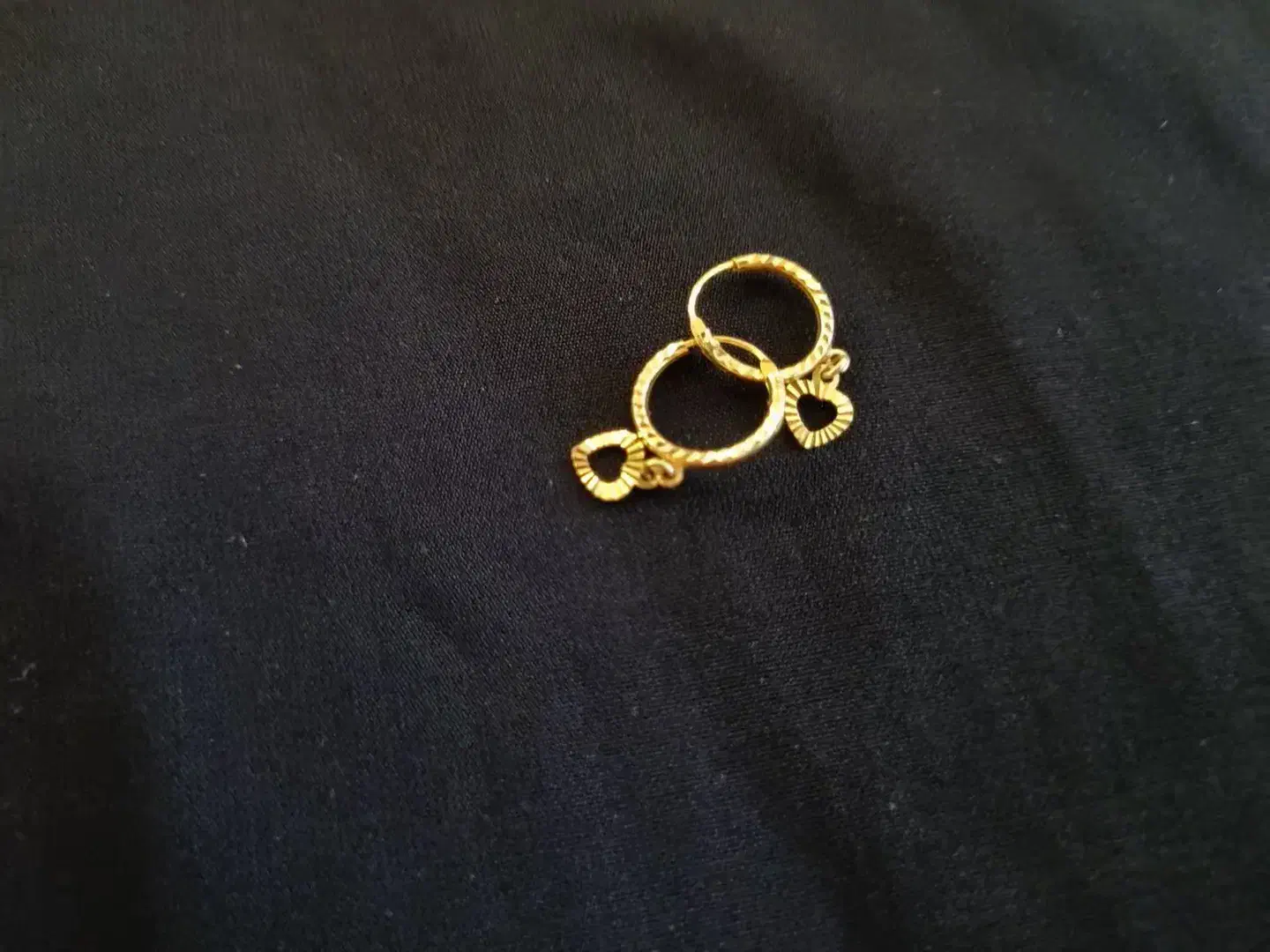 مقداری طلا|جواهرات|لامرد, |دیوار