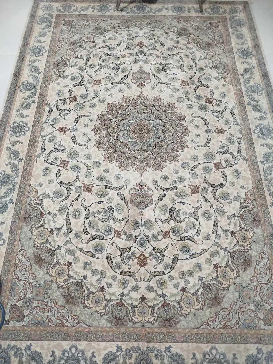 فرش ۹ متری ۲ عدد ، ۶متری یک عدد|فرش|مشهد, طبرسی شمالی|دیوار