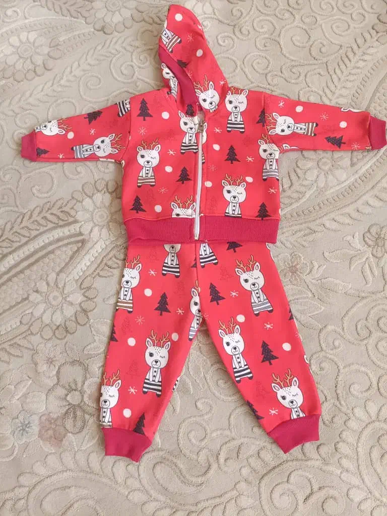 دو دست ست گرم تو خز و تو پنبه ای زمستانه|کفش و لباس بچه|شاهینشهر, خانه کارگر|دیوار