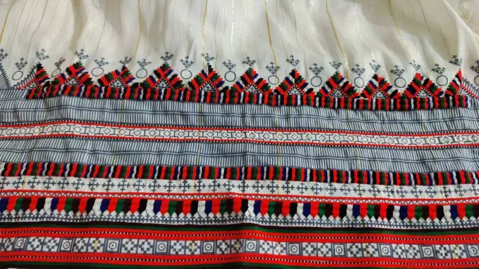 دوچگر جالر فقط|لباس|پلان, |دیوار