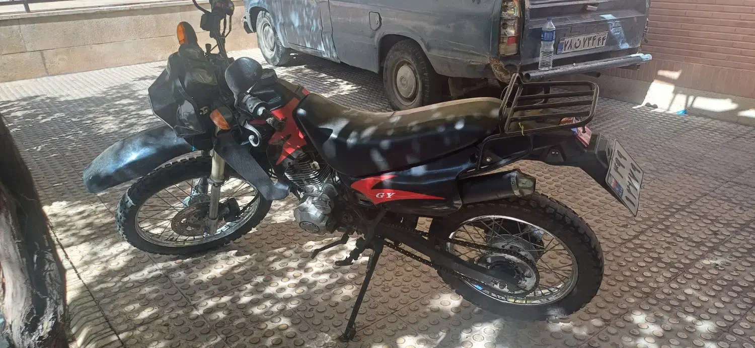 تریل زیپ استار ۲۰۰ سی سی جی وای|موتورسیکلت|پرند, فاز ۲|دیوار