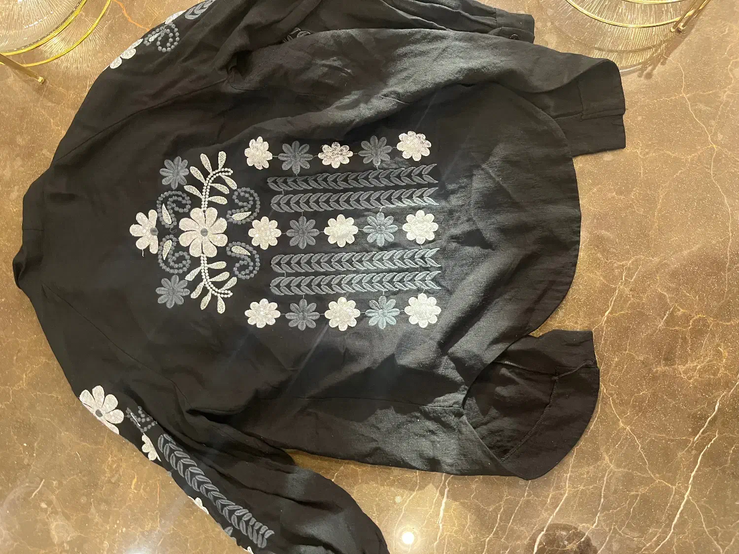 شومیز|لباس|تهران, چیذر|دیوار