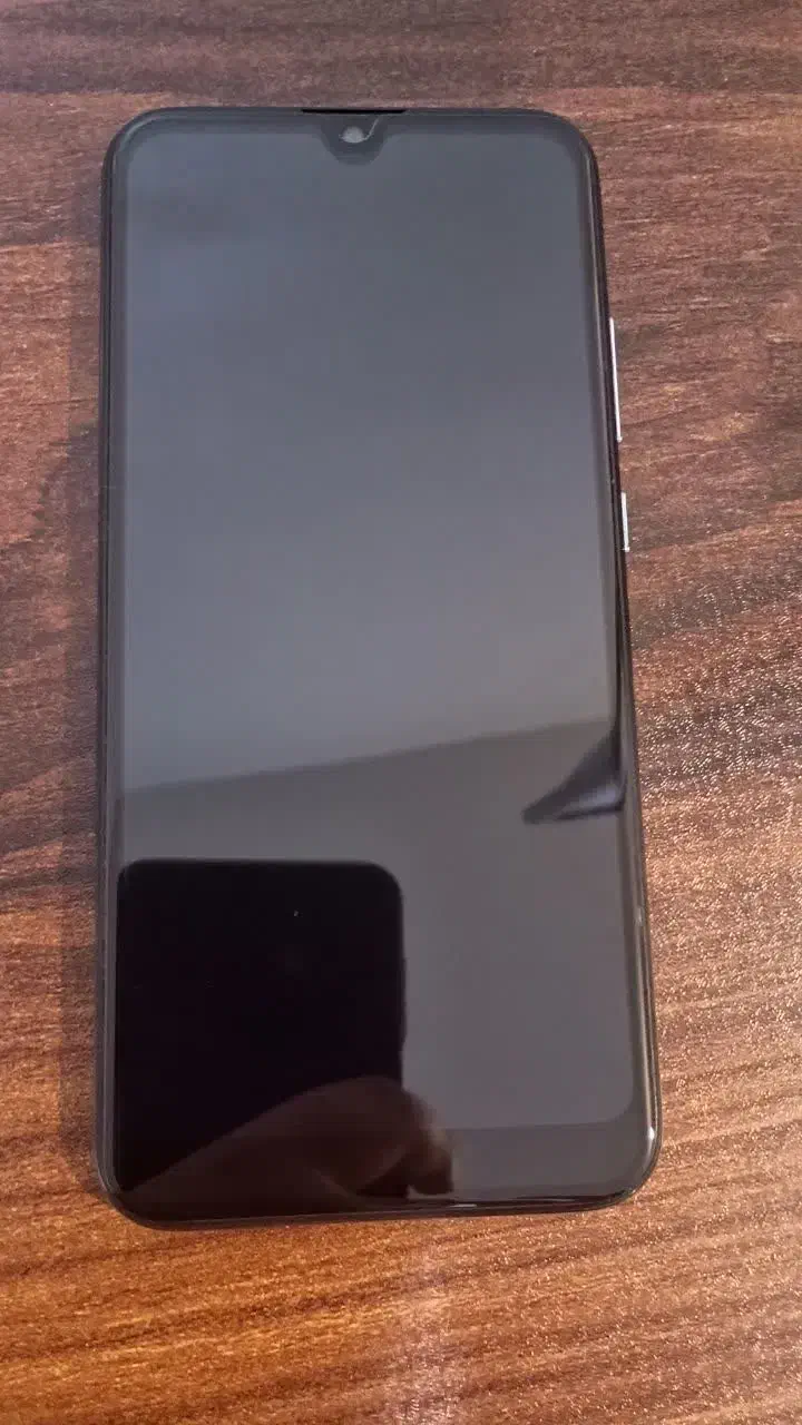 موبایل Gplus در حد آکبند|موبایل|پرند, فاز ۳|دیوار