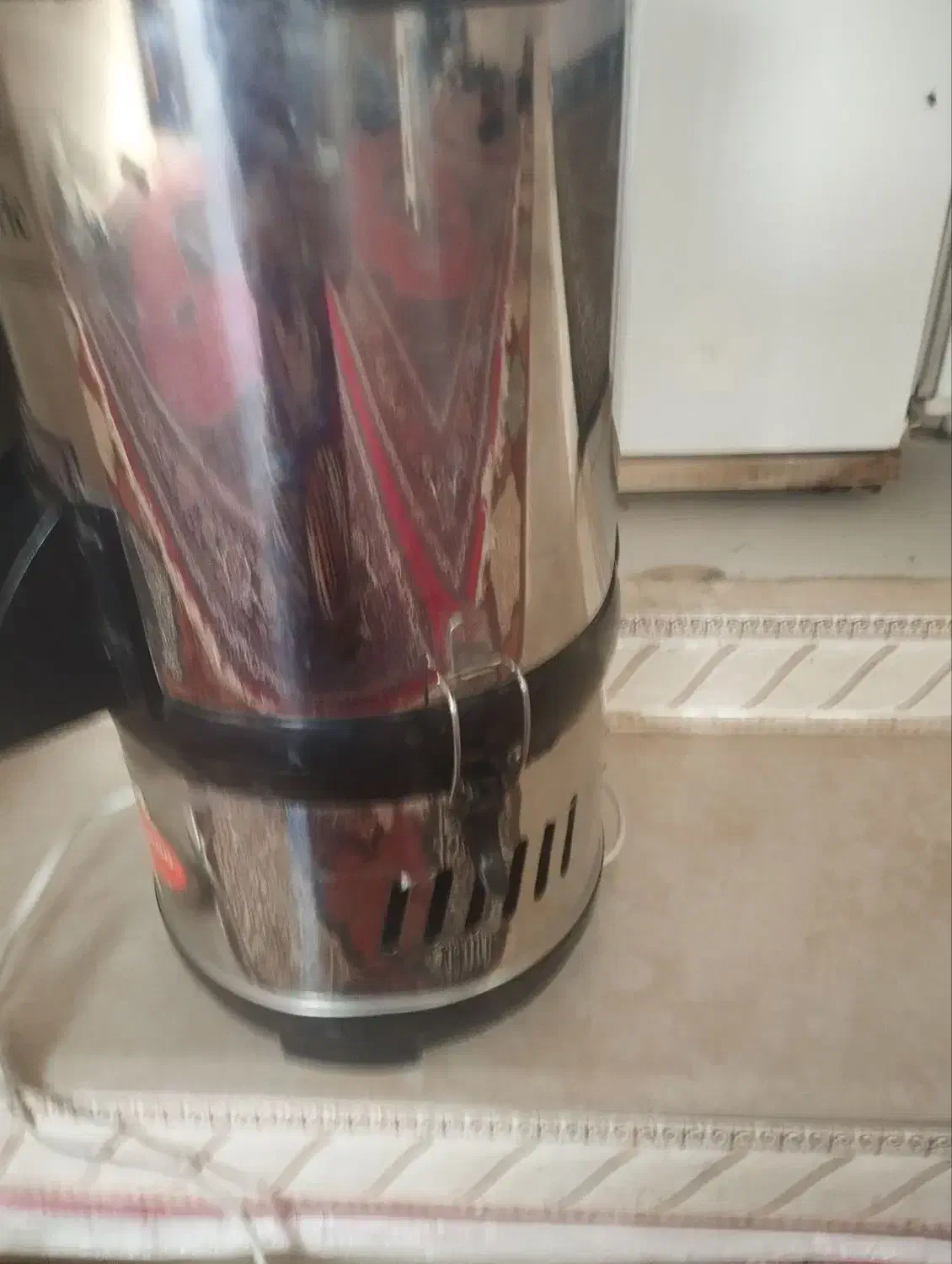 سبزی خرد کن|خردکن، آسیاب، غذاساز|سیلاخور, |دیوار