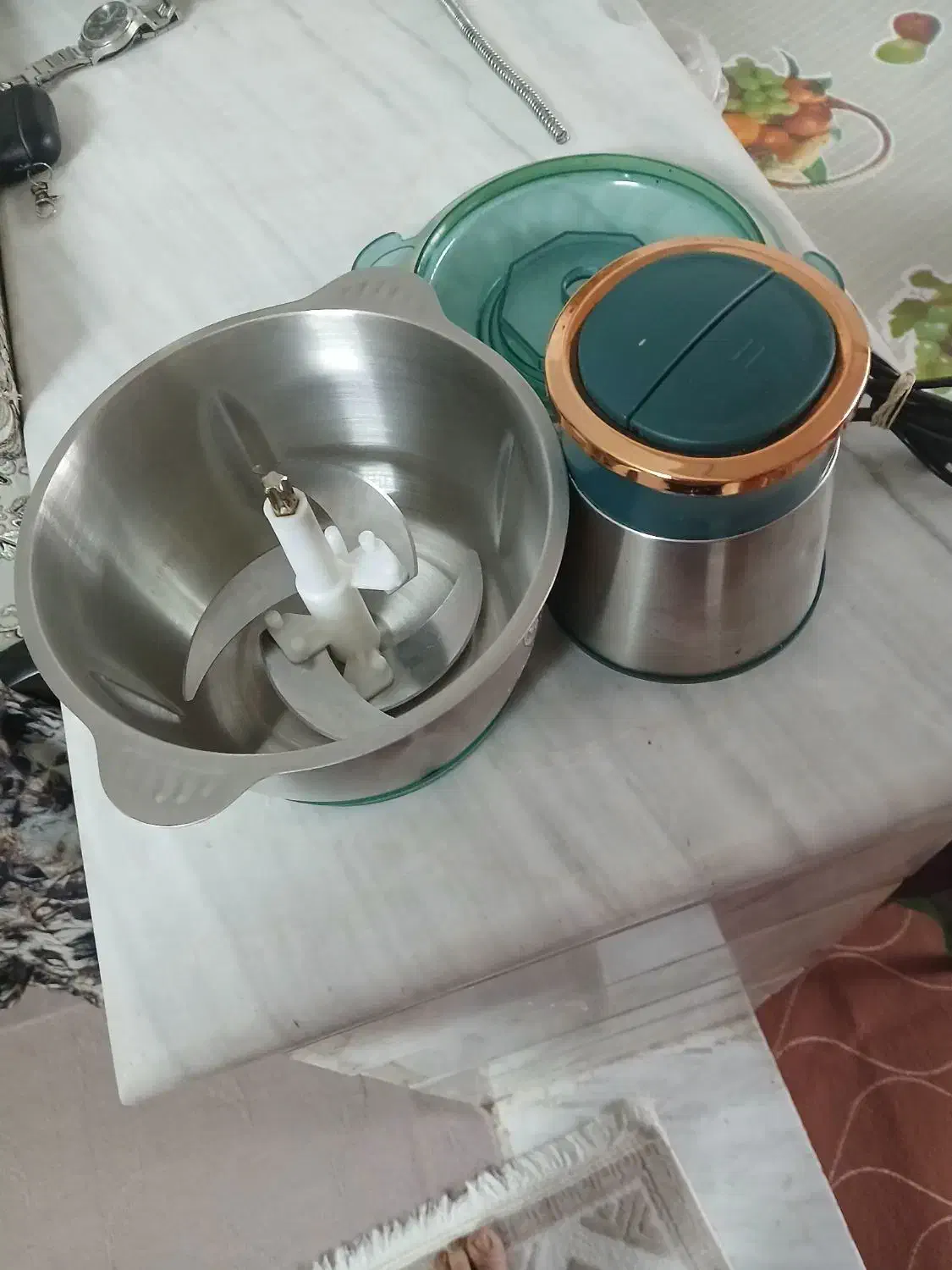 خرد کن سالم ودر حد نو دویا ۳بار استفاده شده|خردکن، آسیاب، غذاساز|قم, زنبیل آباد|دیوار