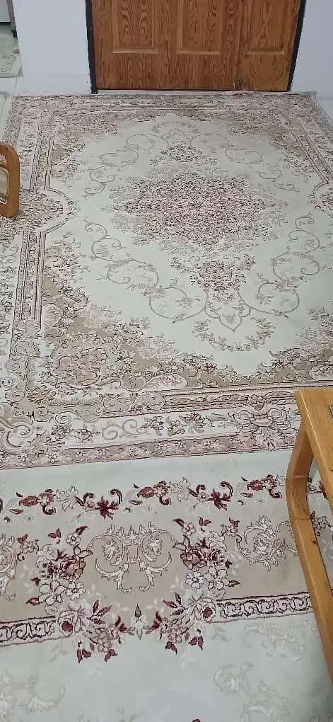فرش دوتا۶متری درحدنوع دونه ای ۴تومن|فرش|بندر انزلی, جزیره|دیوار
