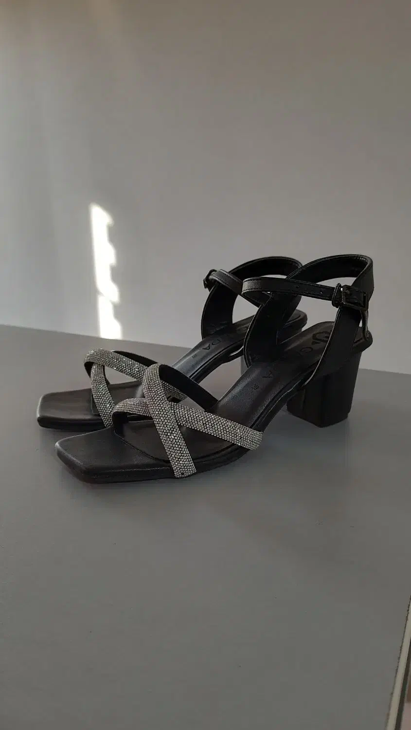 کفش/صندل|کیف، کفش، کمربند|قم, ولیعصر|دیوار