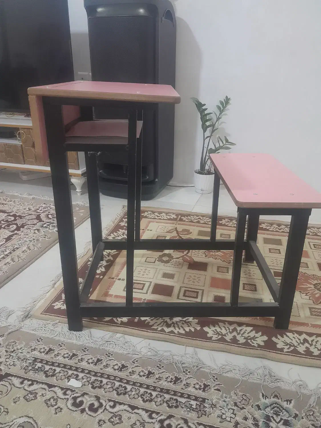 نیمکت یک نفره دانش آموزی|صندلی و نیمکت|مشهد, پنجتن|دیوار