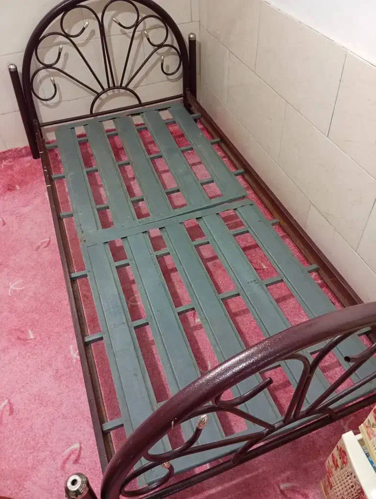 فروش تخت خواب به نفره فلزی و کمد|جاکفشی، کمد، دراور|شیراز, شریف‌آباد|دیوار