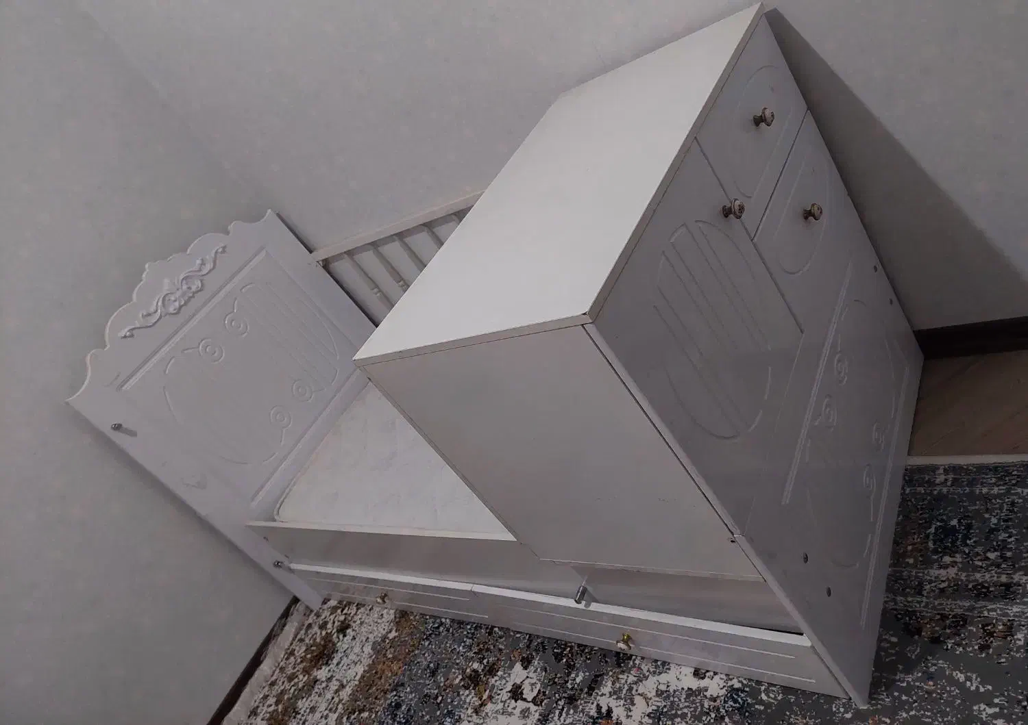 تخت کودک و نوجوان|تخت و صندلی بچه|نسیم‌شهر, |دیوار