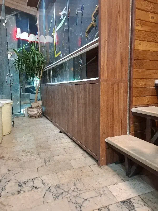 ویترین|فروشگاه و مغازه|قم, سنگ بند|دیوار