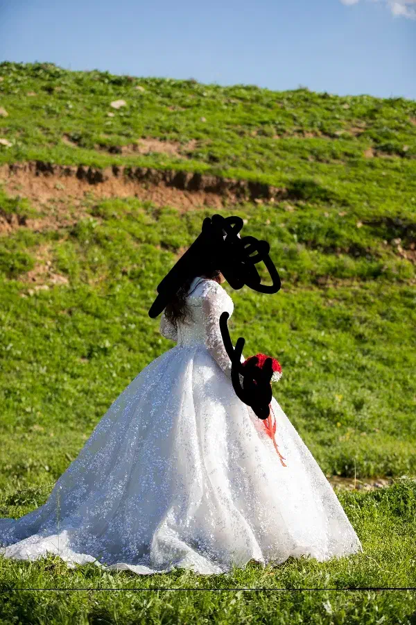 لباس عروس|لباس|قرچک, باقرآباد|دیوار