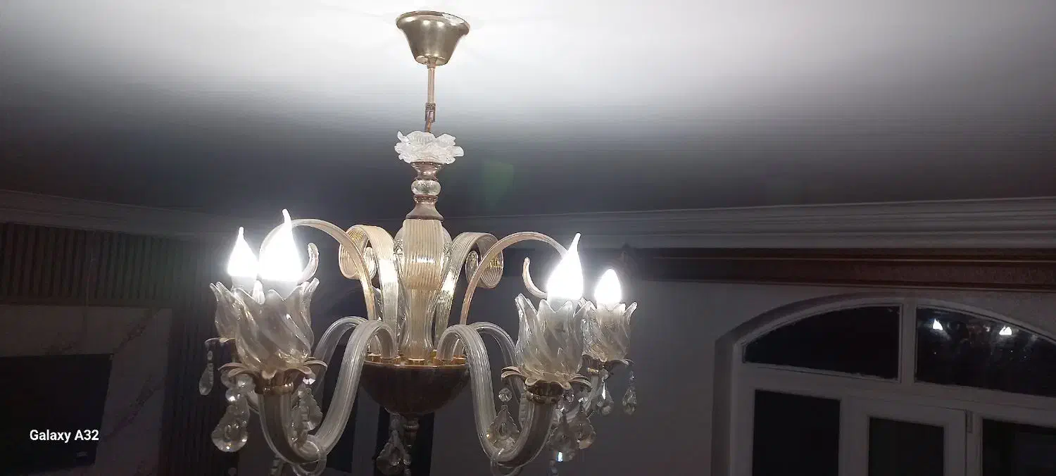 دو عدد لوستر|لوستر و چراغ آویز|کلیبر, |دیوار