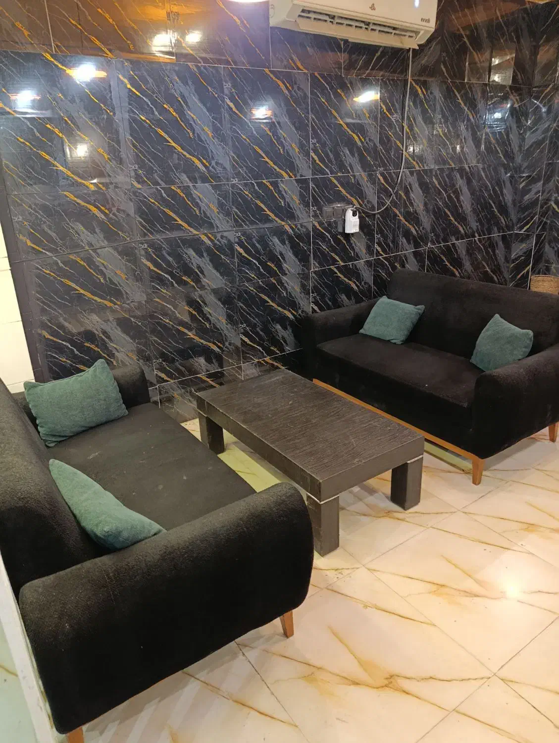 مبلمان ۱۰نفره سالم|مبلمان خانگی و میز عسلی|چابهار, |دیوار