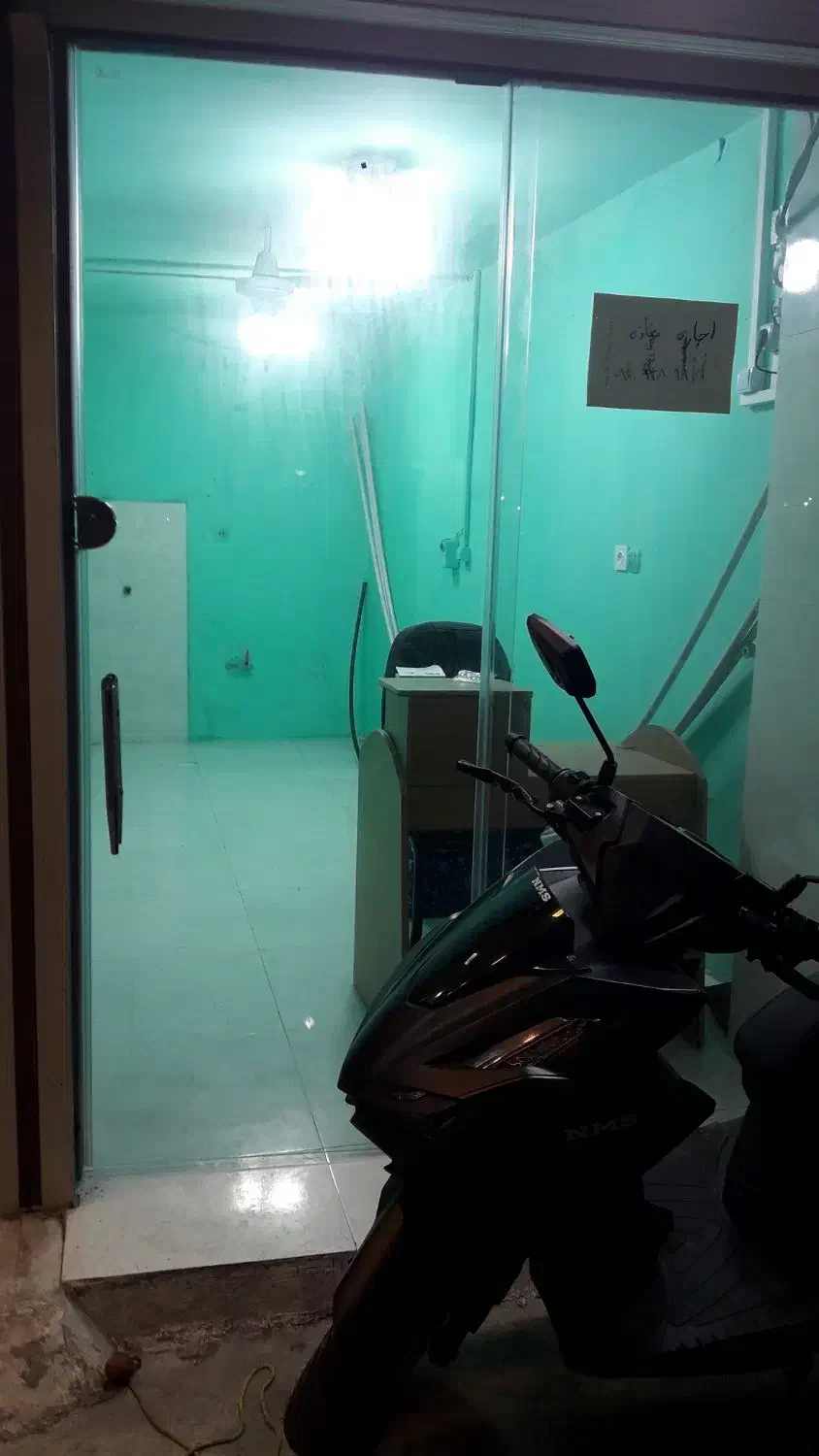 اجاره ی مغازه|اجارهٔ مغازه و غرفه|رشت, آب و برق|دیوار