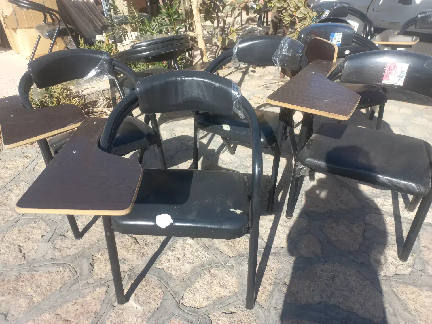 صندلی دانش آموزی|صندلی و نیمکت|گلبهار, شهر جدید گلبهار|دیوار