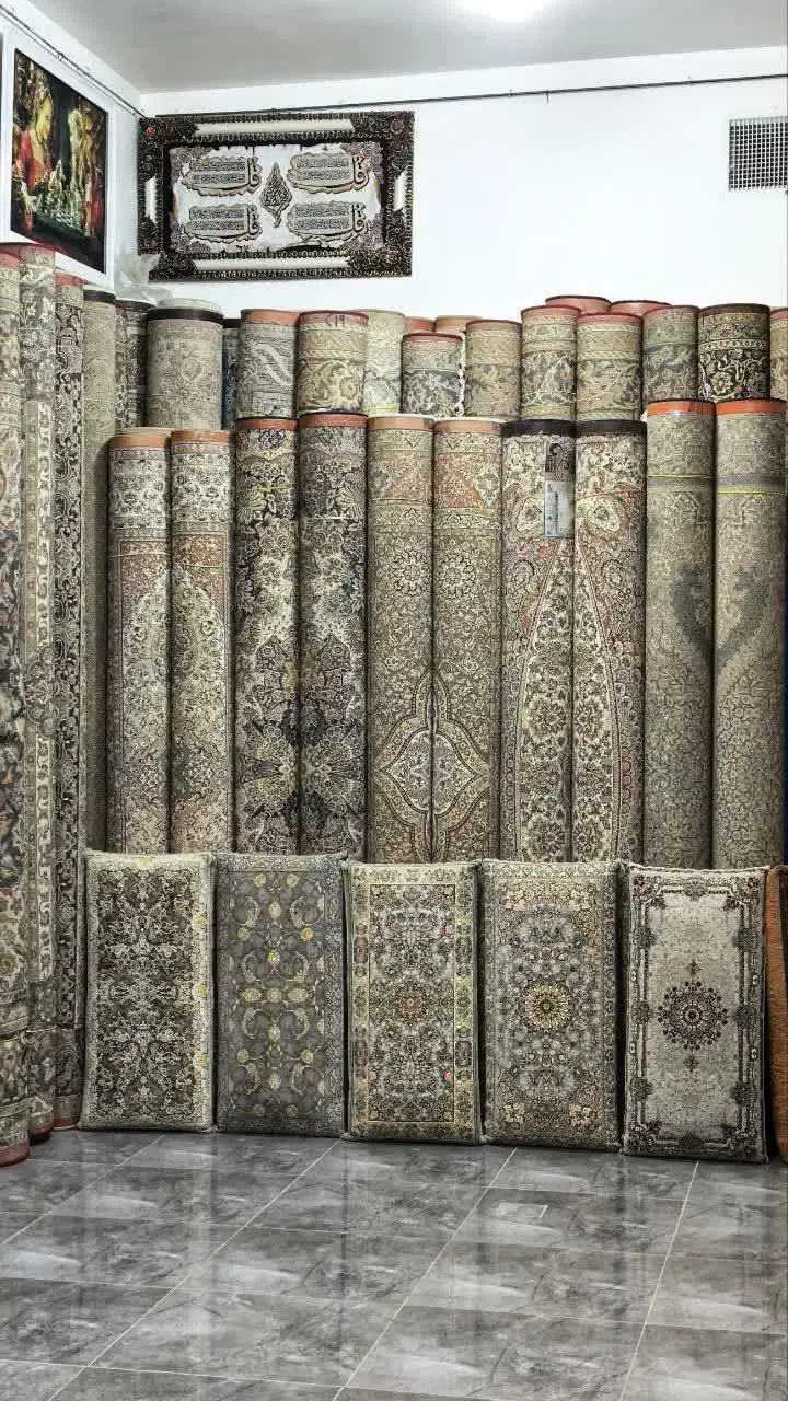 مرکز فروش فرش دست دوم( در حد نو )|فرش|گناباد, |دیوار