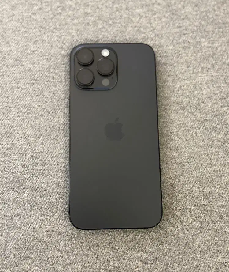 iphone 16 promax با گارد یانگ کیت|موبایل|اصفهان, مسجد مصلی|دیوار