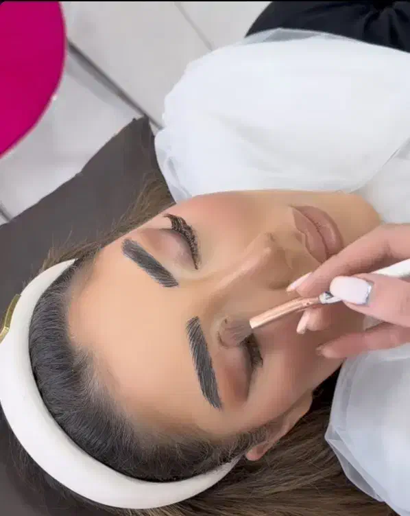 اصلاح و شمع صورت و میکاپ لایت تخفیف افتتاحیه|آرایشگاه و سالن‌های زیبایی|شاهین‌شهر, عطار|دیوار