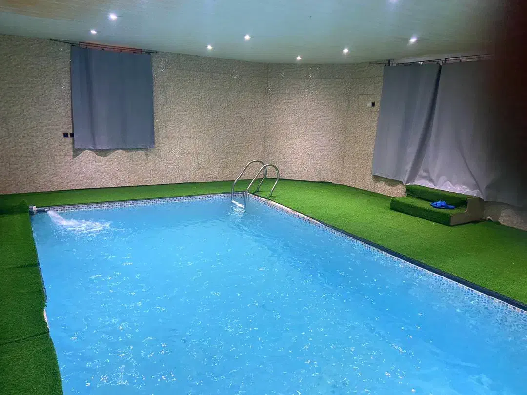 اجاره باغ ویلا اصفهان.گلدشت زازران.درچه|اجارهٔ کوتاه‌مدت ویلا و باغ|ابریشم, |دیوار