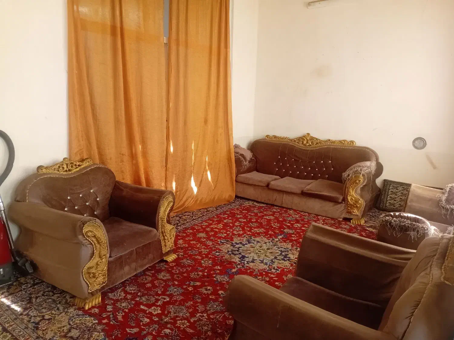 ویلایی مبله مرکزشهر روزانه هفتگی ماهانه|اجارهٔ کوتاه‌مدت ویلا و باغ|آباده, |دیوار
