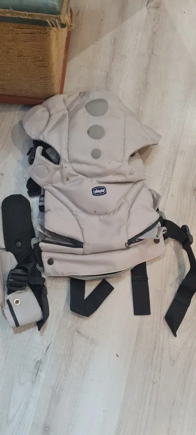 آغوشی نوزاد و کودک برند چیکو|کالسکه و لوازم جانبی|رشت, بلوار گیلان|دیوار