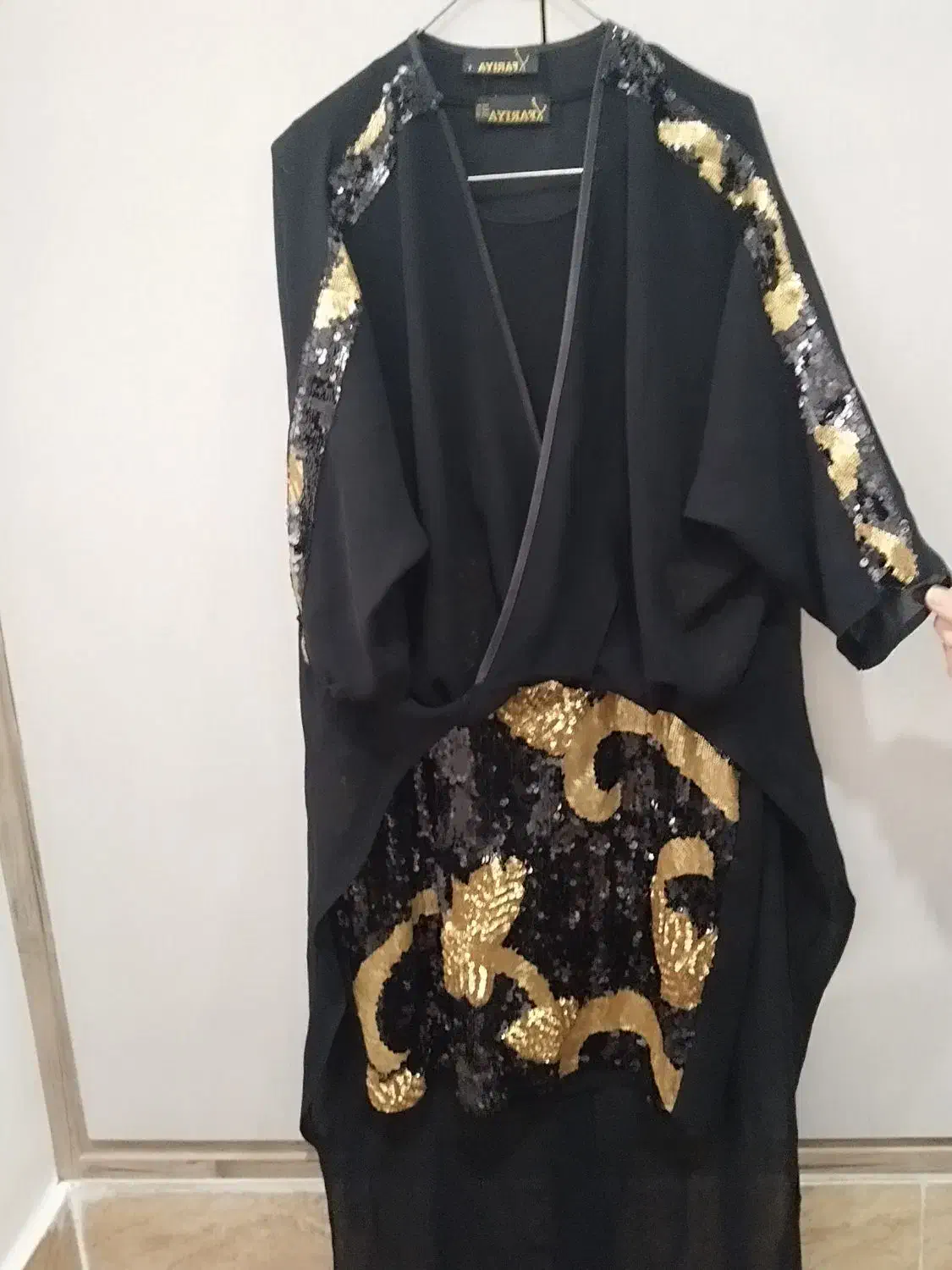 مجلسی لباس|لباس|دهلران, |دیوار