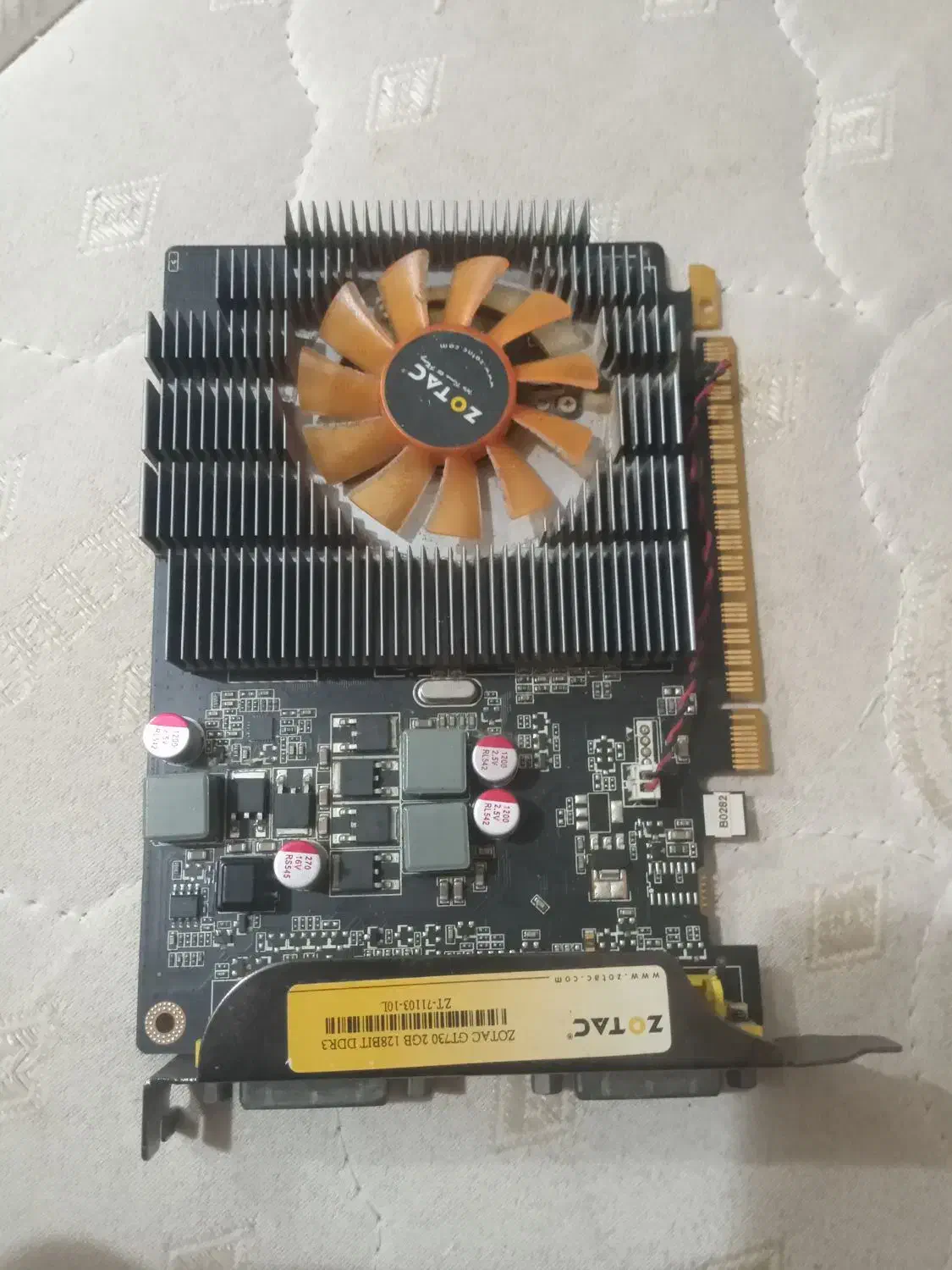 ۲ عدد کارت گرافیک و یک مادربرد|قطعات و لوازم جانبی رایانه|سنگر, |دیوار