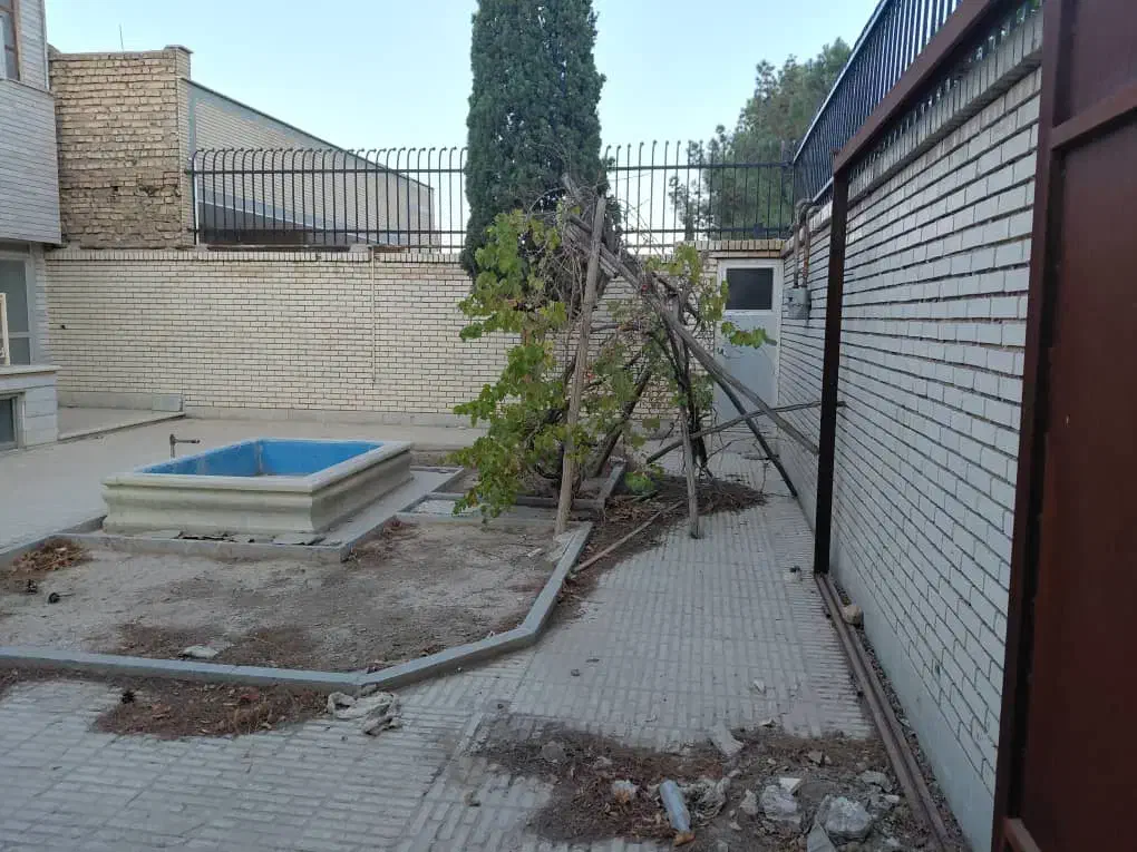 ویلایی سه خوابه/قابل بازسازی/کوی سپاهان|فروش خانه و ویلا|اصفهان, کوی سپاهان|دیوار