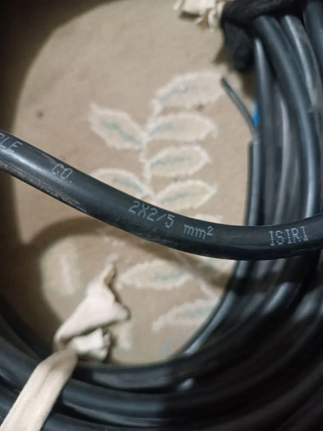 سیم برق 2 در 2و نیم30متری کاملا نو و سالم|ابزارآلات|همدان, |دیوار