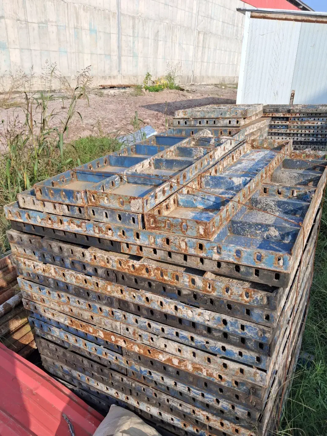 فروش وسایل قالب بندی بتن|مصالح و تجهیزات ساختمان|بندر انزلی, لیچارگی حسن رود|دیوار