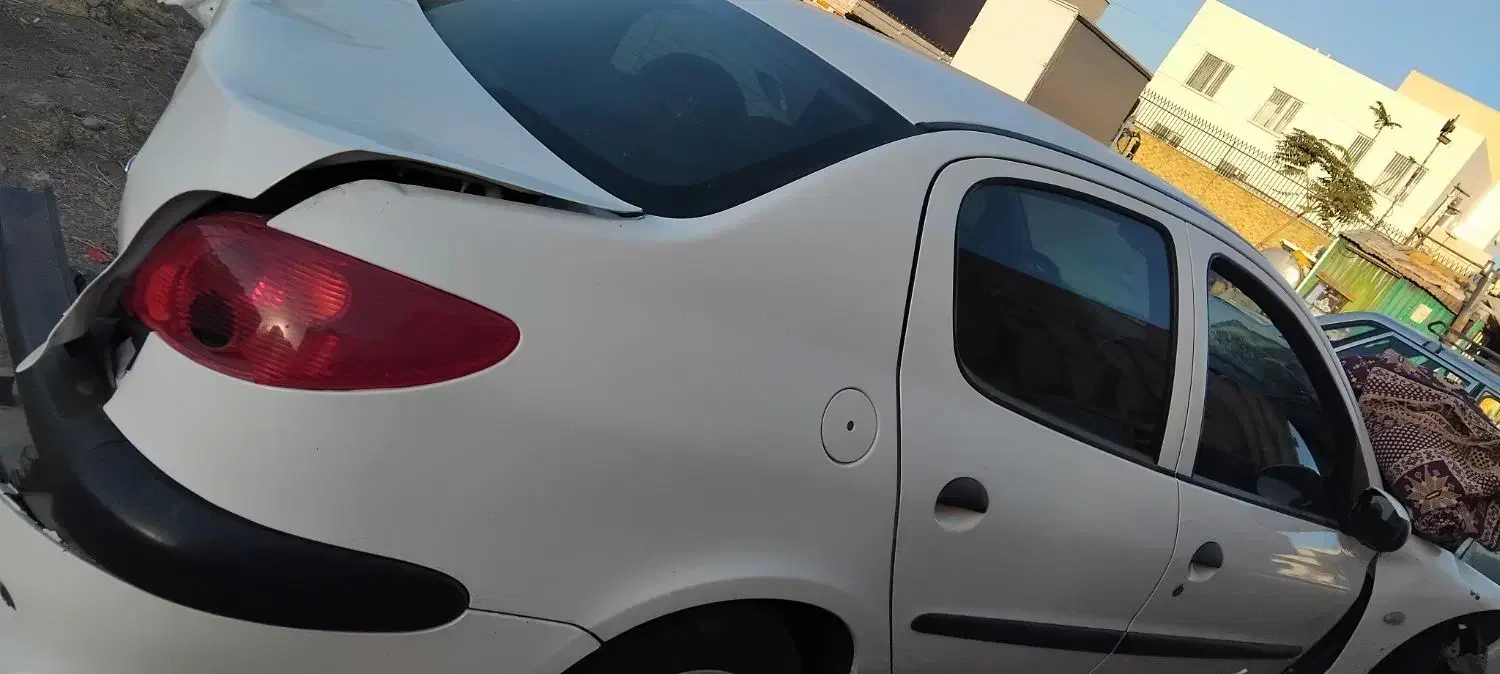 ماشین تصادفی|خودرو سواری و وانت|قزوین, |دیوار