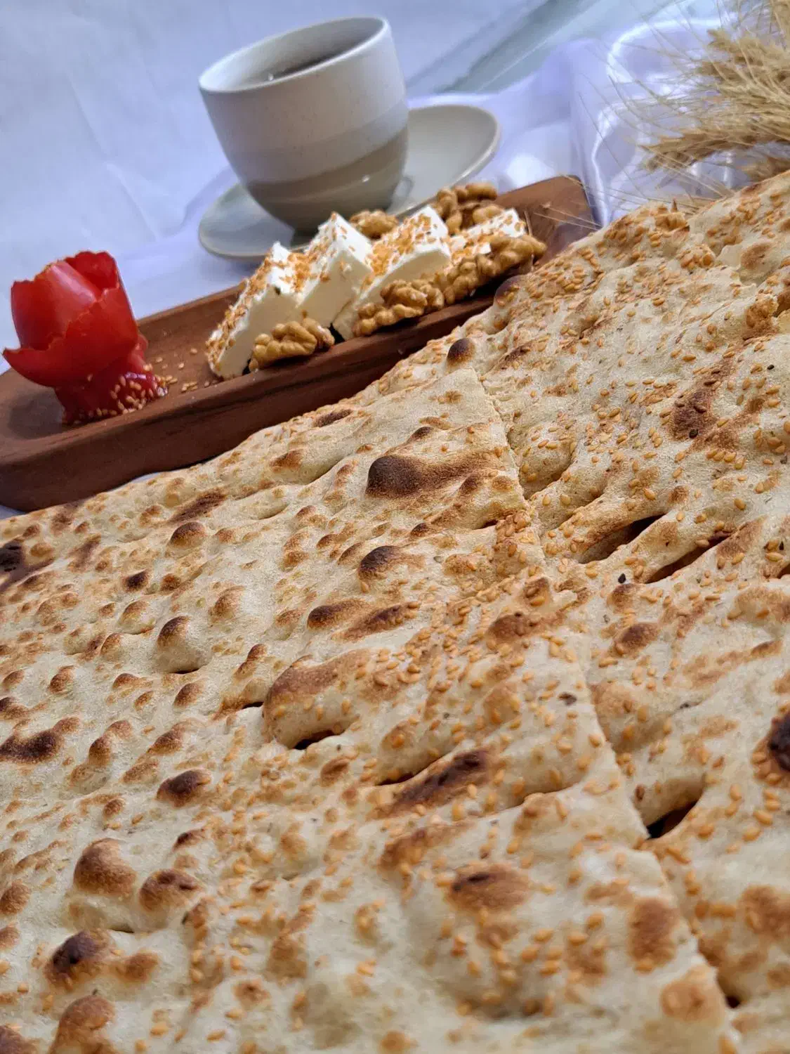 نیازمند شاطر و خمیرگیر سنگک|استخدام خدمات فروشگاه و رستوران|شیراز, ارم|دیوار
