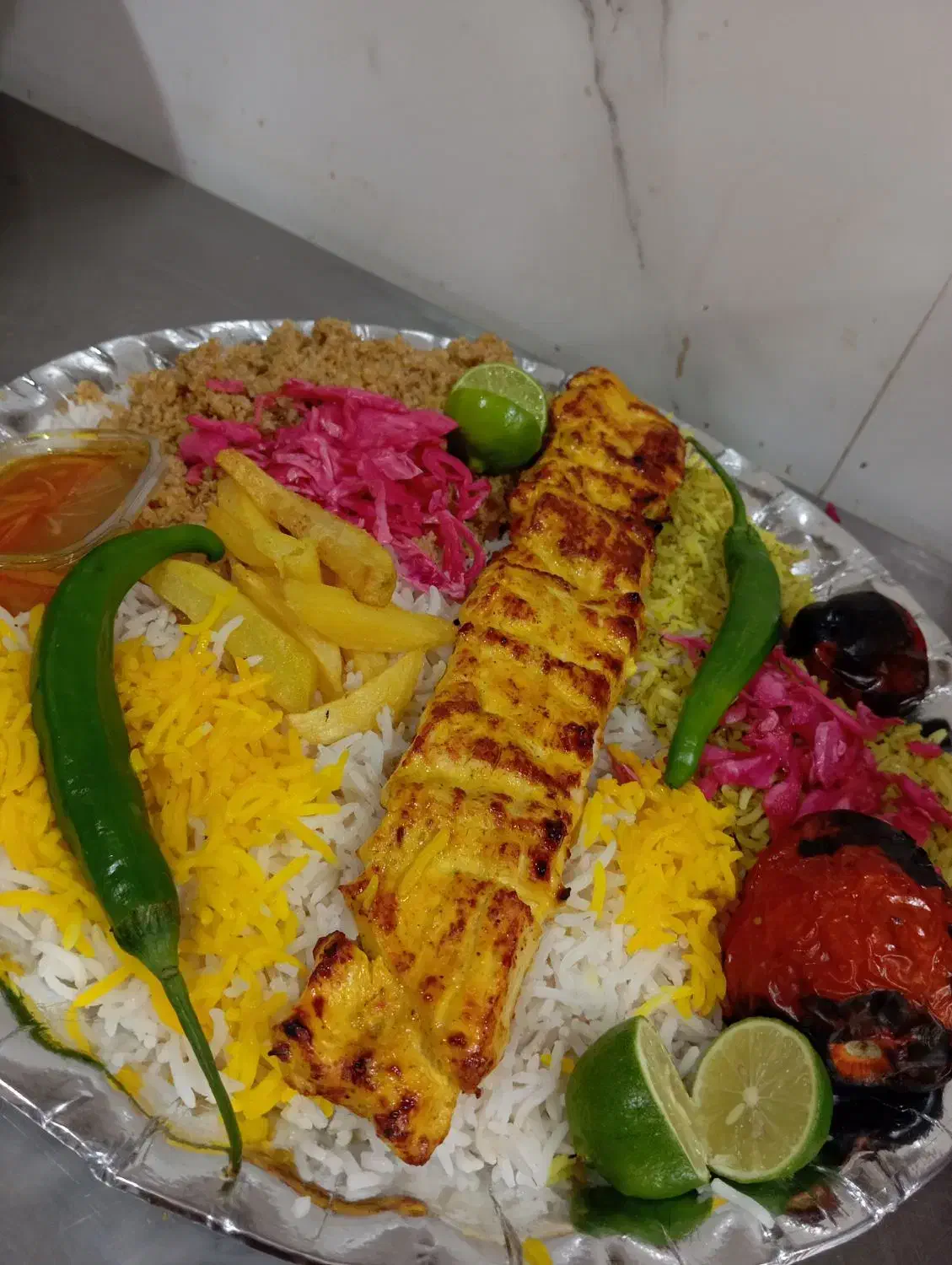 استخدام کمک آشپز خانم|استخدام خدمات فروشگاه و رستوران|خورموج, |دیوار