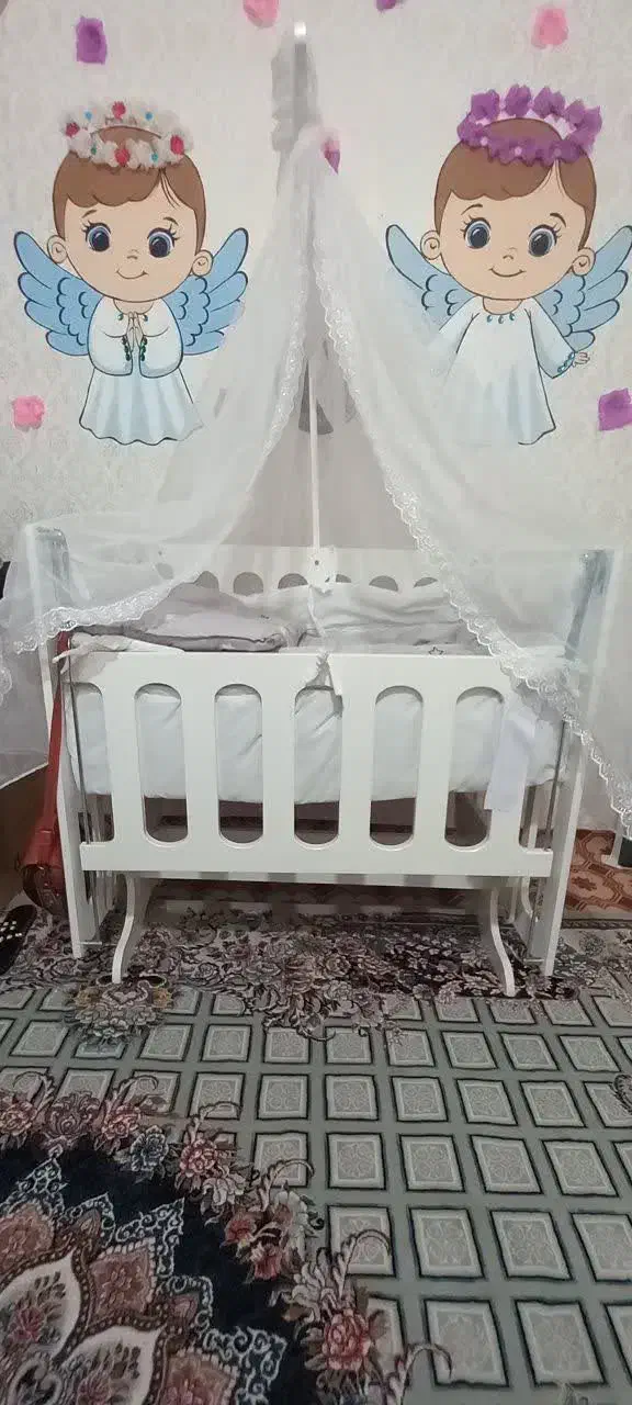 گهواره کنار مادر|تخت و صندلی بچه|اردبیل, |دیوار