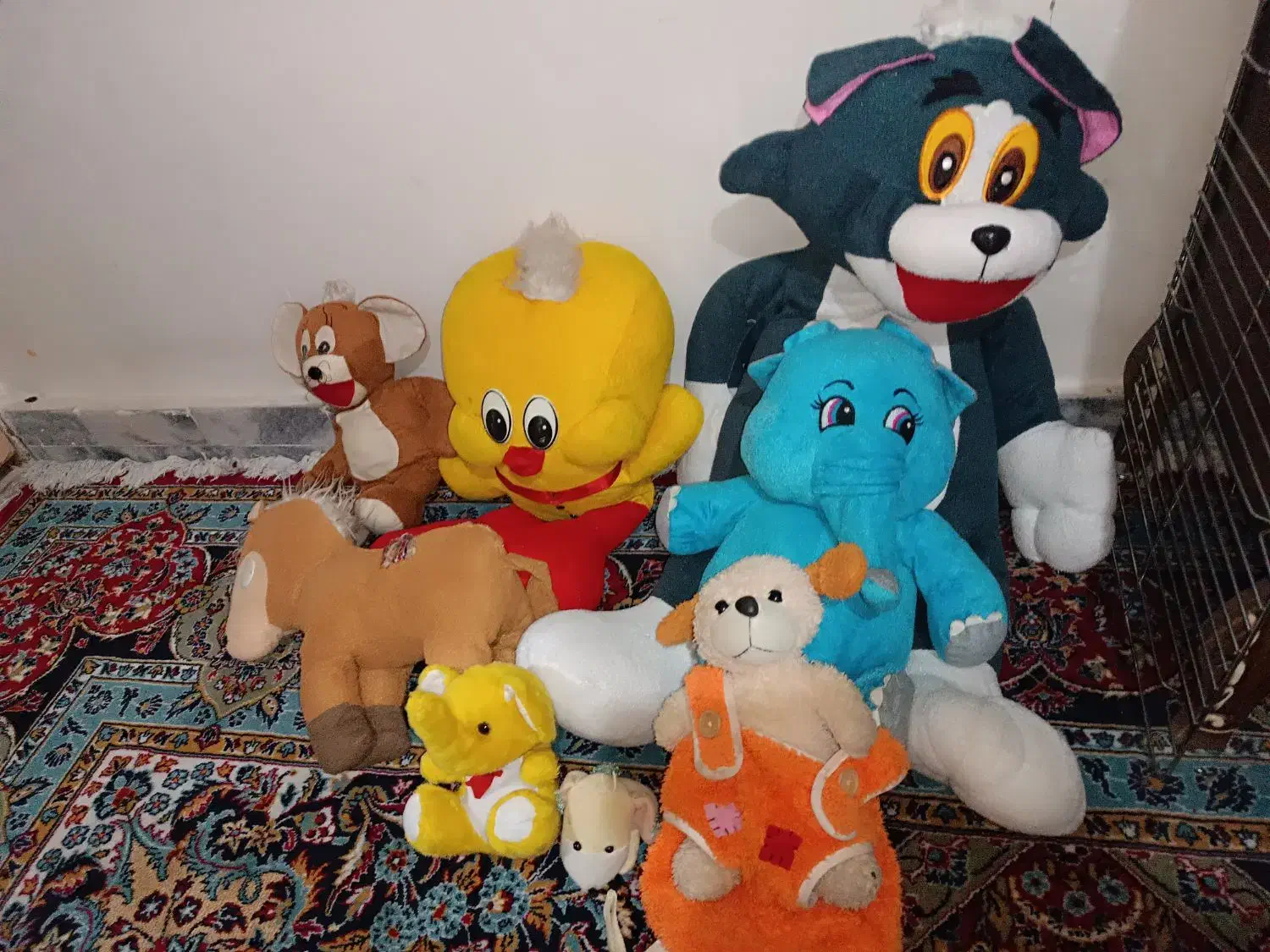 عروسک های بامزه ،ظروف،تلفن سالم|حراج|مشهد, رده|دیوار