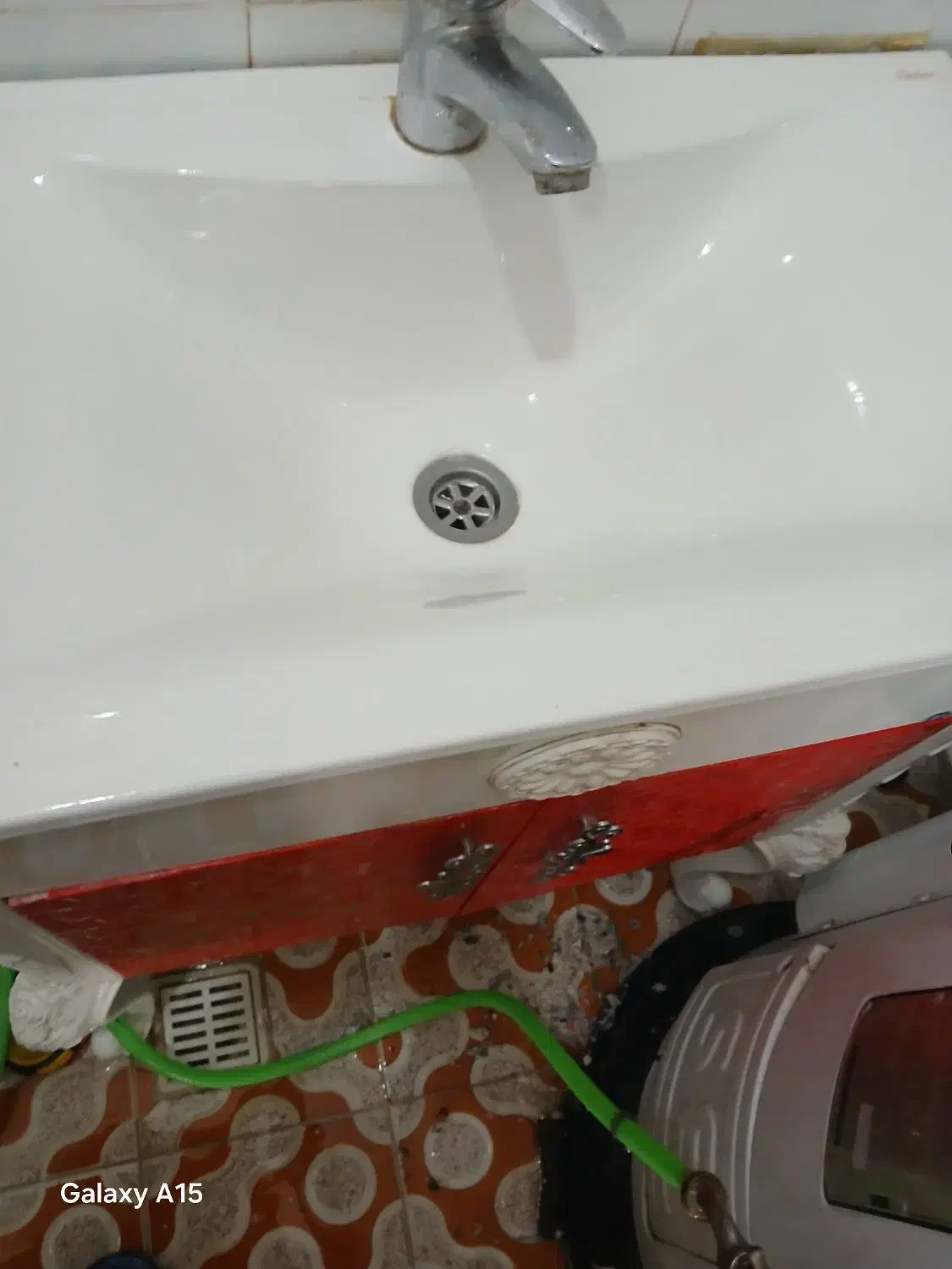 روشوی شیک سالم تمیز|لوازم سرویس بهداشتی|نهاوند, |دیوار