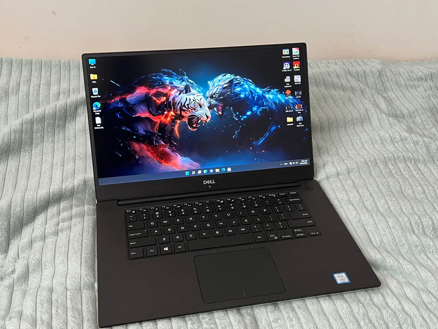 لپتاپ دل xps مختص گیم و طراحی فوق سنگین|رایانه همراه|مشهد, شاهد (شهرک غرب)|دیوار