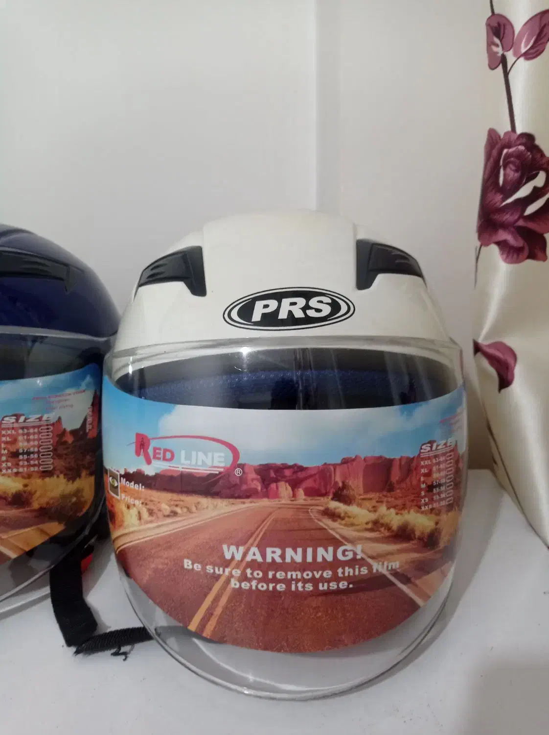 کلاه کاسکت|قطعات یدکی و لوازم جانبی|رشت, پیرکلاچای|دیوار