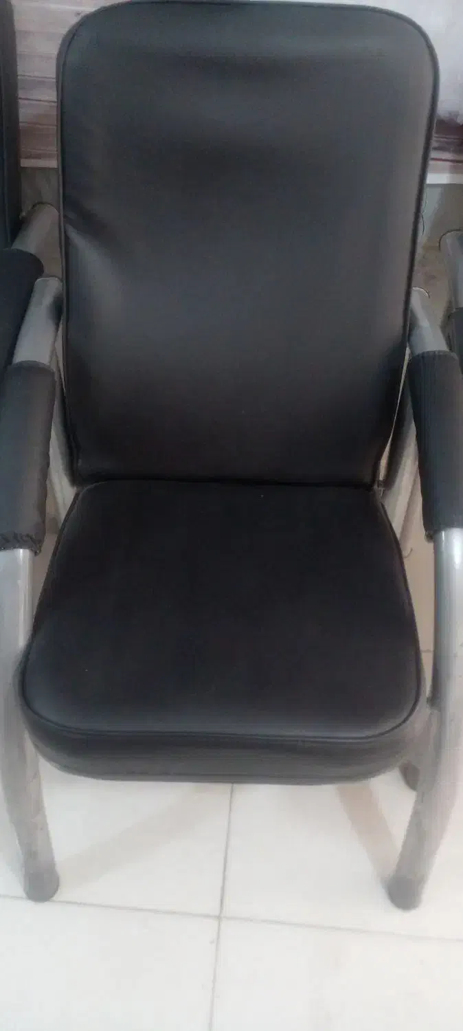 صندلی اداری|صندلی و نیمکت|کرج, حصارک بالا|دیوار