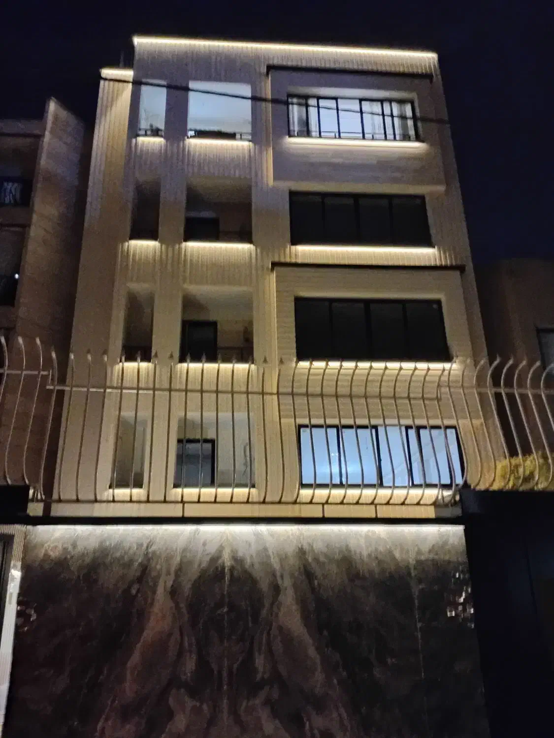۱۳۰ دوطرف نور|فروش آپارتمان|اصفهان, آهنگران|دیوار