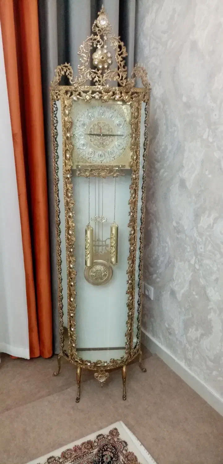 ساعت زمینی و گلدان برنز|ساعت دیواری و تزئینی|تبریز, |دیوار