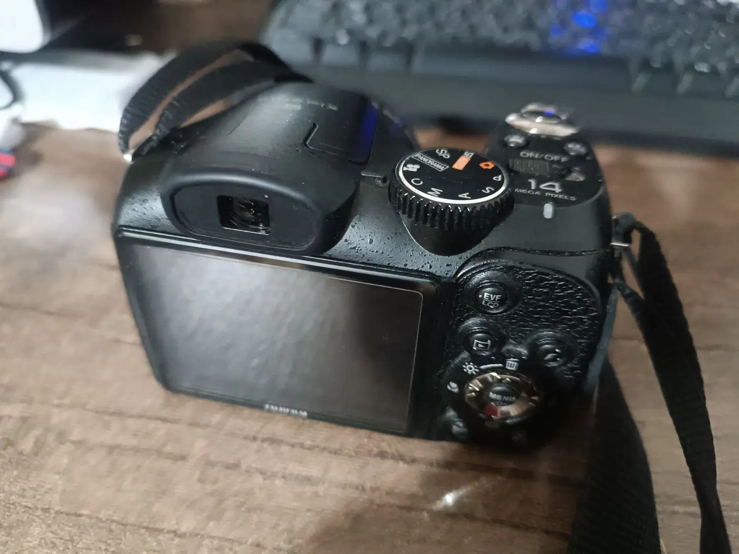 دوربین فوجی فیلم FujifilmFinePix S2950 سالم و تمیز|دوربین عکاسی و فیلمبرداری|تهران, قیطریه|دیوار